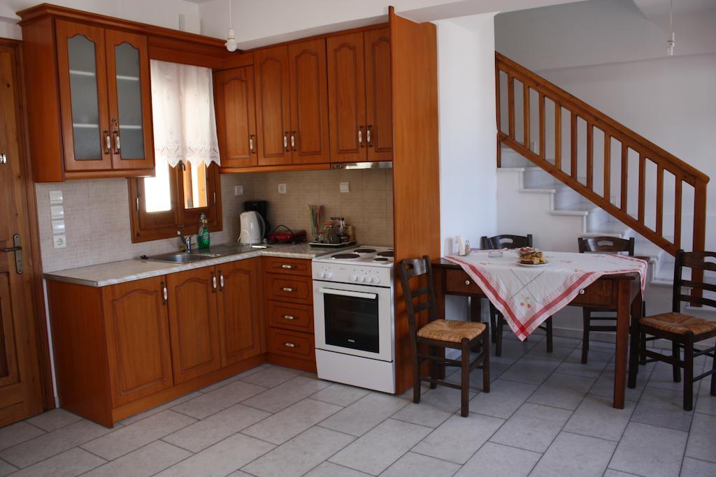 Matina - Stavros Traditional Houses Koronos الغرفة الصورة